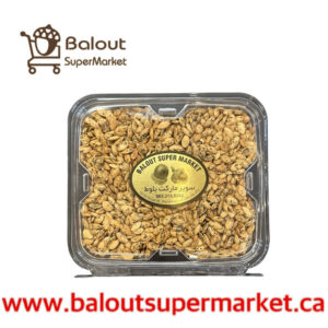 Salted pumpkin seeds and mint